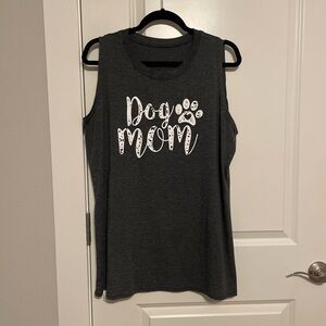 DTRTHGT “Dog Mom” Graphic Sleeveless Tank Tee for Women Charcoal Size XXL!